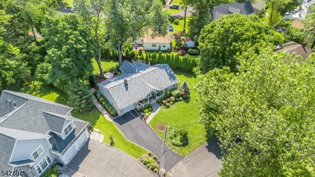 1817 Chapel Rd, Scotch Plains Twp., NJ 07076