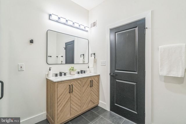 642 S 51ST ST, Philadelphia, PA 19143