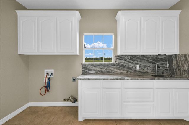 863 Bunkhouse Trail, Angleton, TX 77515