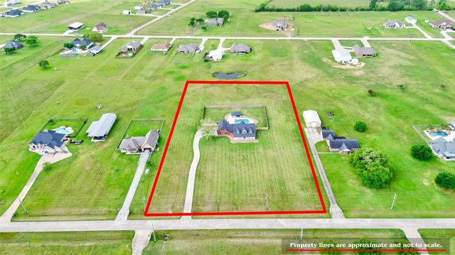 863 Bunkhouse Trail, Angleton, TX 77515