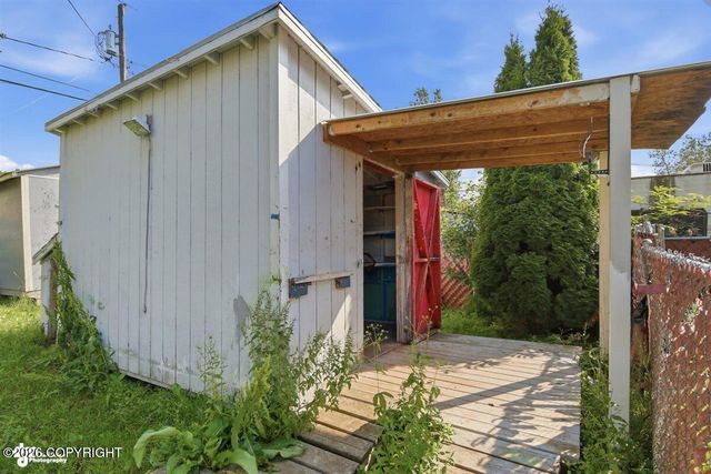 1507 Elmendorf Drive, Anchorage, AK 99504