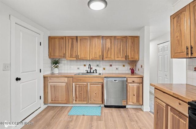 1507 Elmendorf Drive, Anchorage, AK 99504