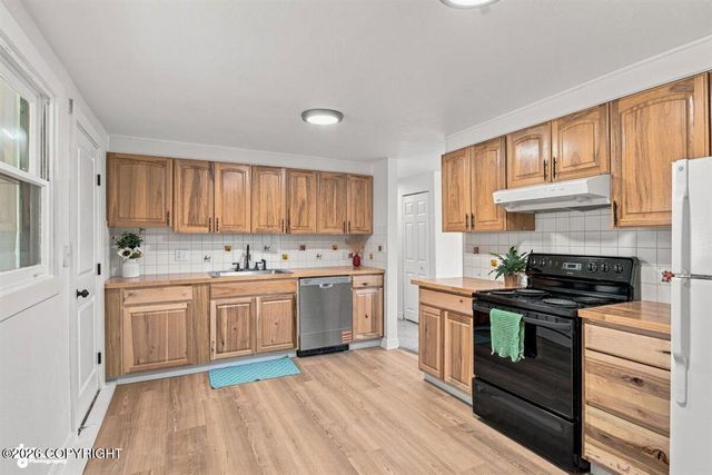 1507 Elmendorf Drive, Anchorage, AK 99504