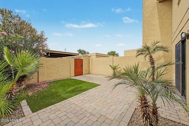 5816 W CROCUS Drive, Glendale, AZ 85306