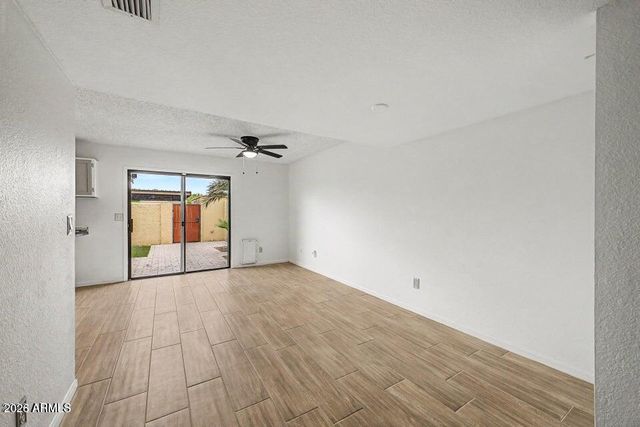 5816 W CROCUS Drive, Glendale, AZ 85306