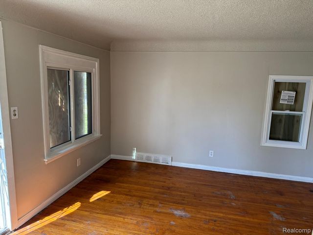 20020 PELKEY Street, Detroit, MI 48205