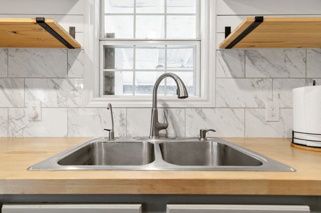 1325 Pilot Grove Road, Whitewright, TX 75491