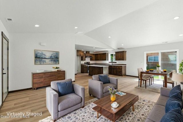 382 Solar Rd, Oldtown, ID 83822