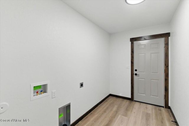 382 Solar Rd, Oldtown, ID 83822