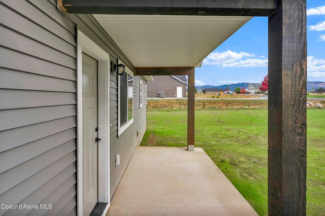 382 Solar Rd, Oldtown, ID 83822