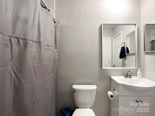 2113 Killarney Place, Charlotte, NC 28262