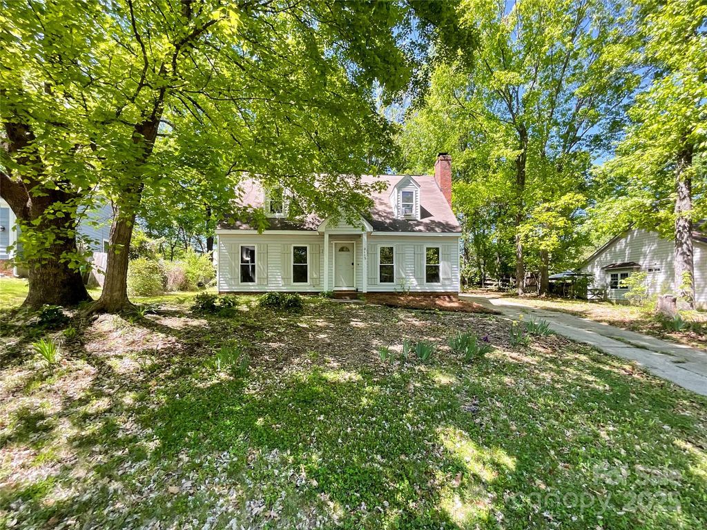 2113 Killarney Place, Charlotte, NC 28262