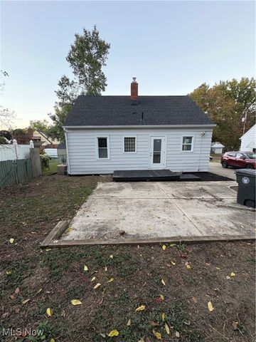 1530 Indianola Avenue, Akron, OH 44305