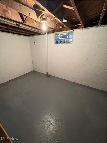 1530 Indianola Avenue, Akron, OH 44305