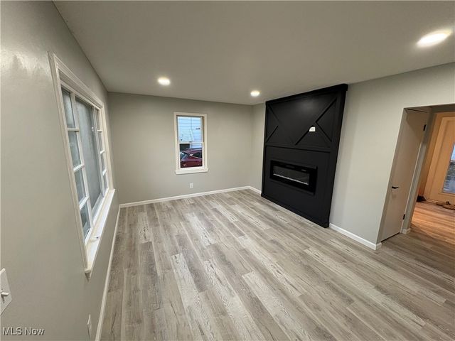 1530 Indianola Avenue, Akron, OH 44305