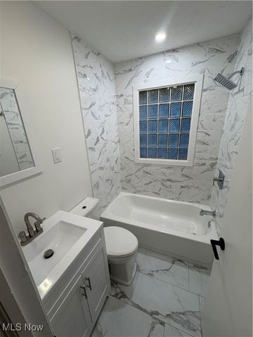 1530 Indianola Avenue, Akron, OH 44305