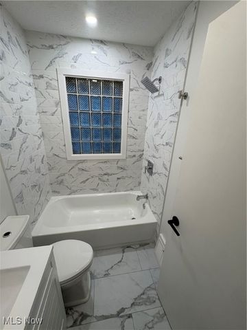 1530 Indianola Avenue, Akron, OH 44305