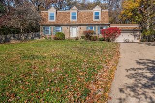 40W440 Winchester Way, St. Charles, IL 60175
