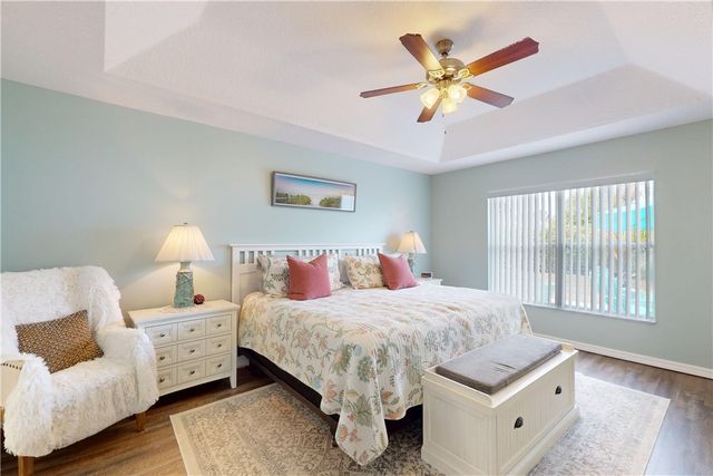 591 High Hawk Circle, Vero Beach, FL 32962