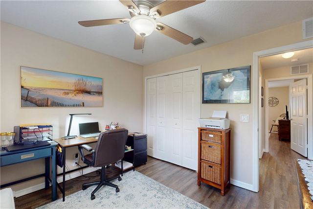 591 High Hawk Circle, Vero Beach, FL 32962