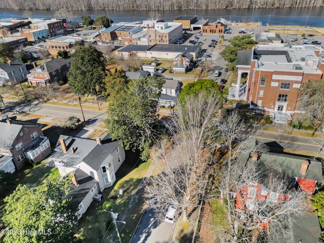 111 E Main Street, Plymouth, NC 27962