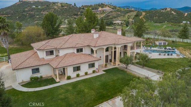 39285 Calle De Companero, Murrieta, CA 92562