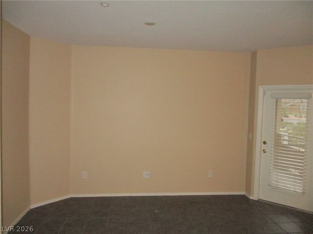 833 ASPEN PEAK Loop 2215, Henderson, NV 89011