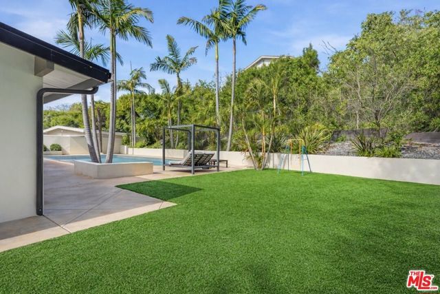 1341 Charmel Place, Pacific Palisades (los Angeles), CA 90272