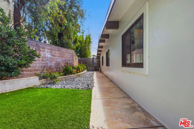 1341 Charmel Place, Pacific Palisades (los Angeles), CA 90272