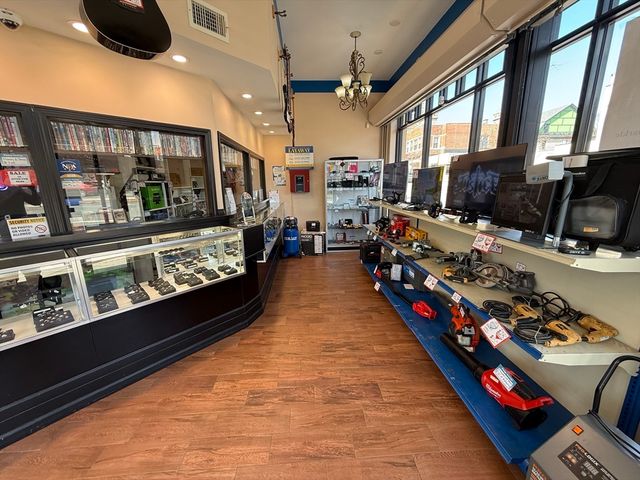 268-270 Union St, New Bedford, MA 02740