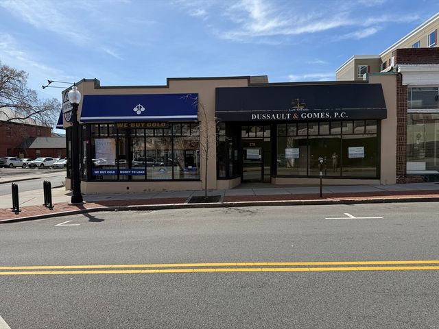 268-270 Union St, New Bedford, MA 02740