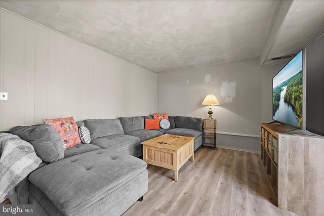 7980 PHIRNE RD E, Glen Burnie, MD 21061