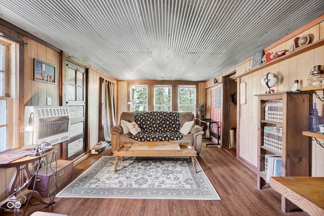 16030 S Ferguson Road, Columbus, IN 47201