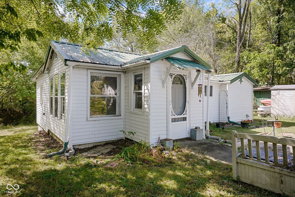 16030 S Ferguson Road, Columbus, IN 47201