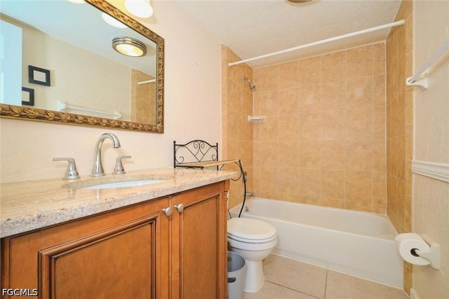 6777 Winkler RD 142, Fort Myers, FL 33919