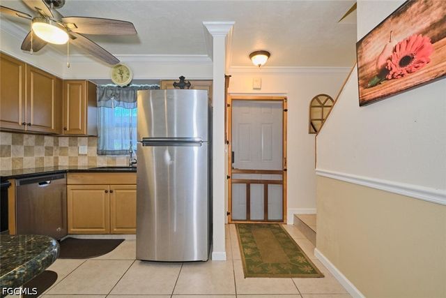 6777 Winkler RD 142, Fort Myers, FL 33919
