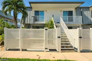6777 Winkler RD 142, Fort Myers, FL 33919