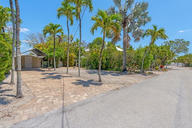 335 Sound Drive, Key Largo, FL 33037