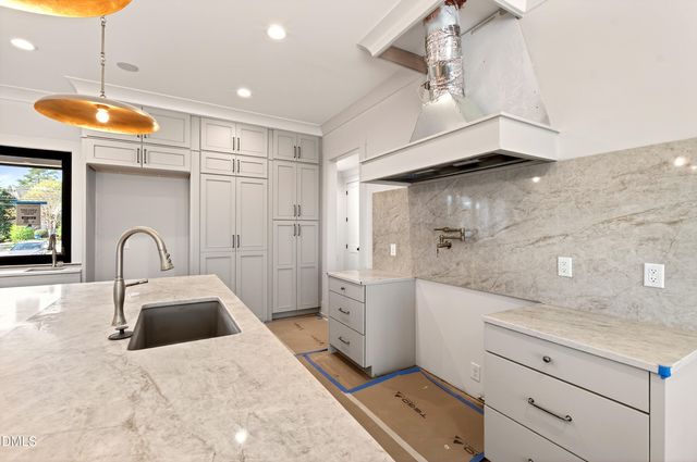 105 Edenburgh Road, Raleigh, NC 27608