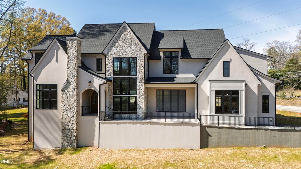 105 Edenburgh Road, Raleigh, NC 27608