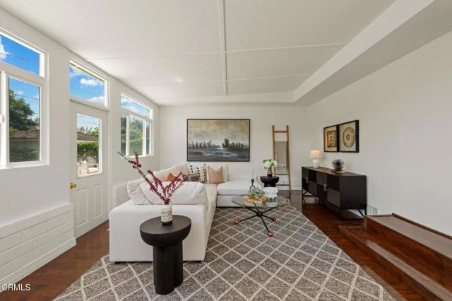 2882 Woodlawn Avenue, San Marino, CA 91108