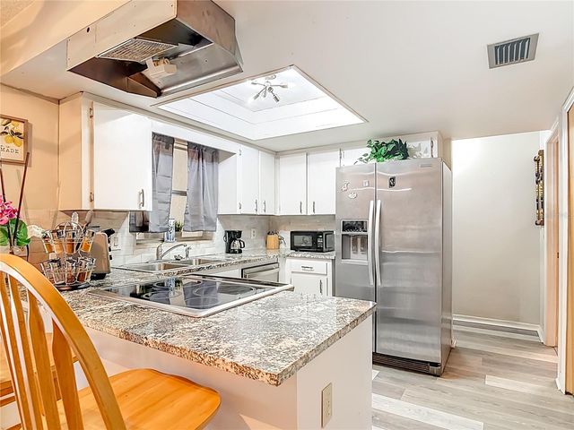 2091 OLDHAM AVENUE, Deltona, FL 32725