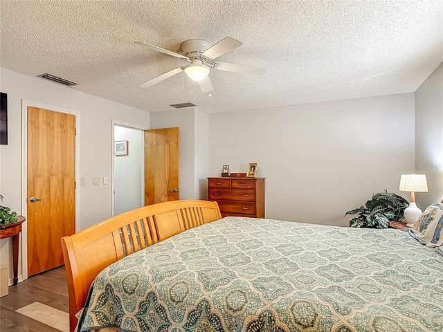 2091 OLDHAM AVENUE, Deltona, FL 32725