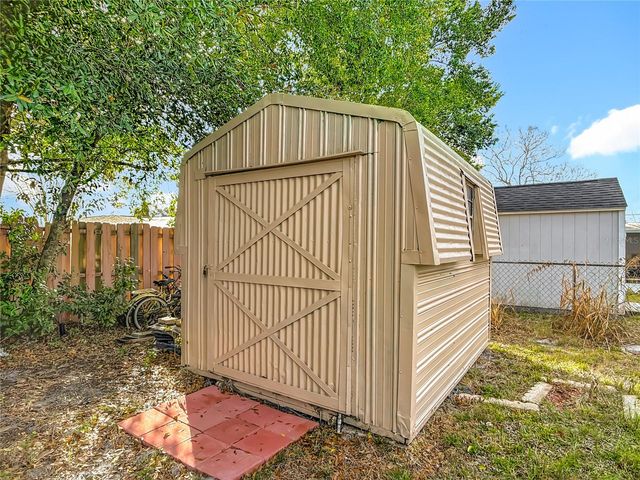 2091 OLDHAM AVENUE, Deltona, FL 32725