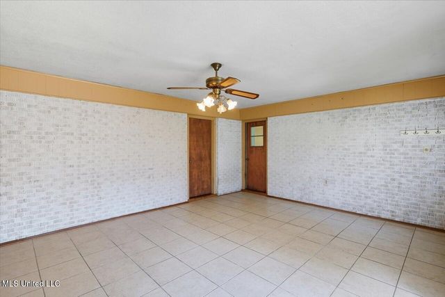 703 Franklin Drive, Clinton, MS 39056
