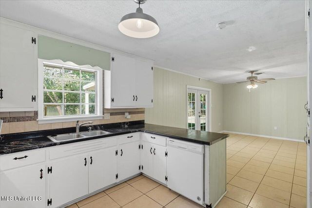 703 Franklin Drive, Clinton, MS 39056