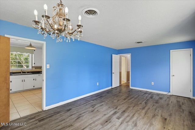 703 Franklin Drive, Clinton, MS 39056