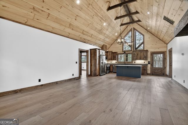 223 Bent Wood Lane, Blue Ridge, GA 30513