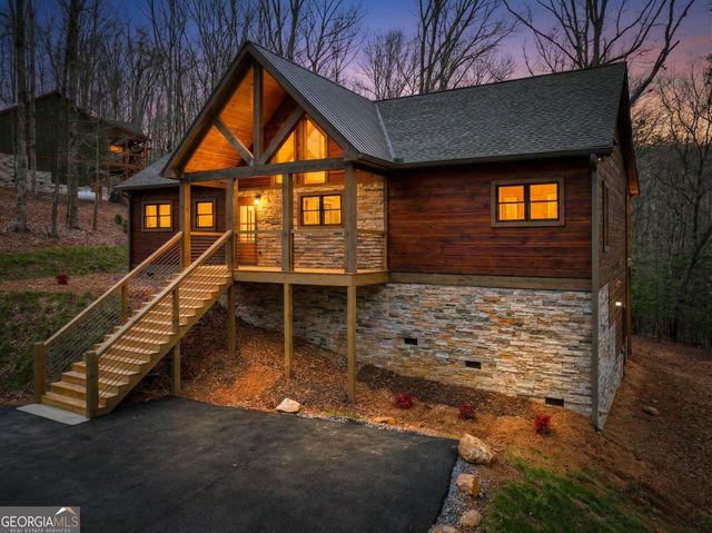 223 Bent Wood Lane, Blue Ridge, GA 30513