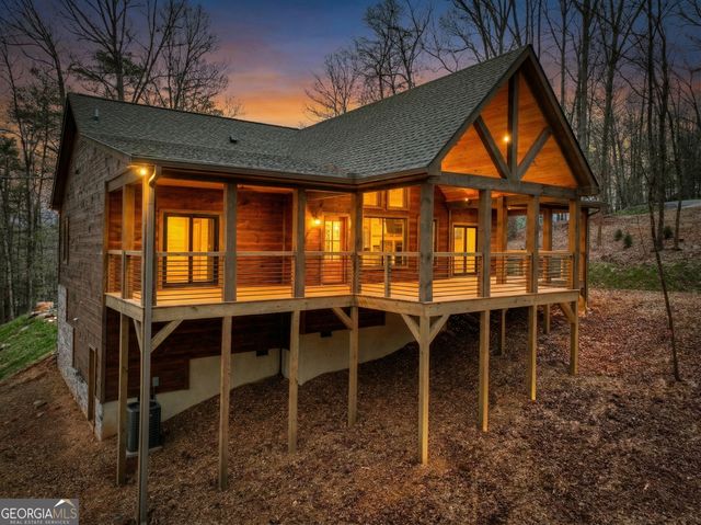 223 Bent Wood Lane, Blue Ridge, GA 30513